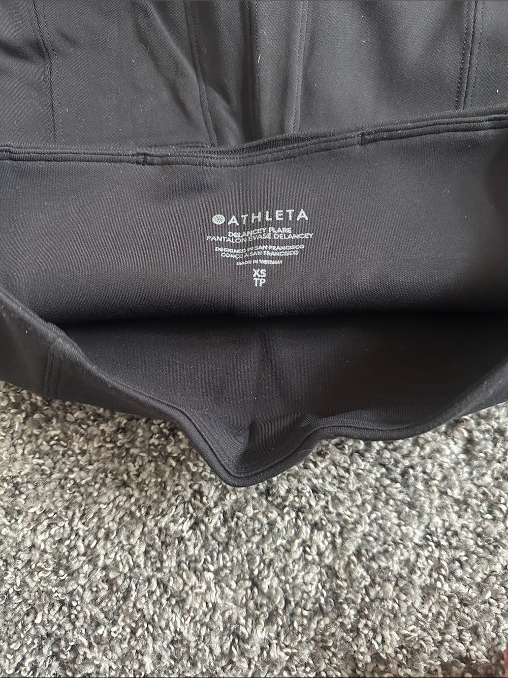 Athleta black flare leggings